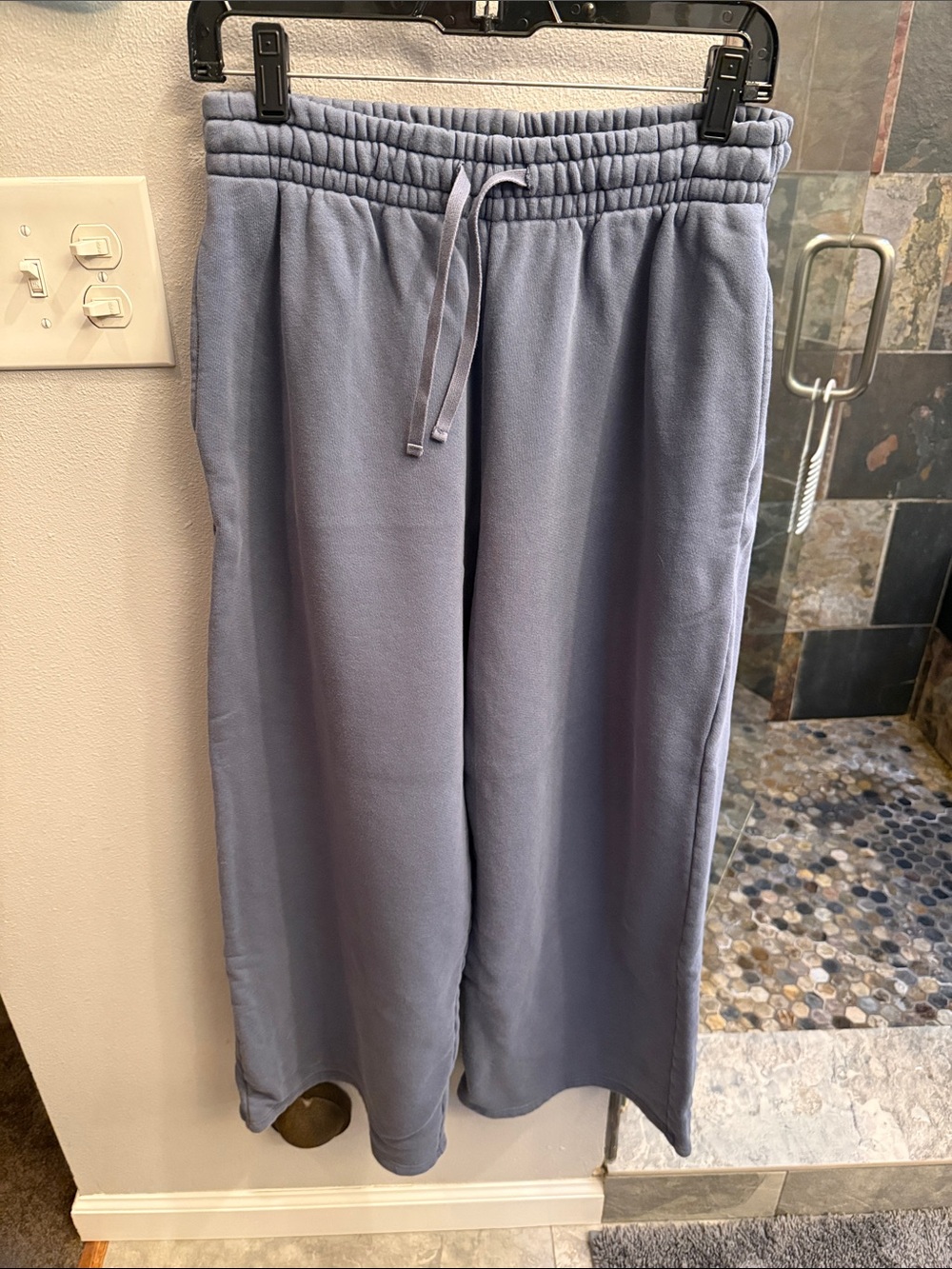 Beyond Yoga Cali wide leg cropped sweatpants